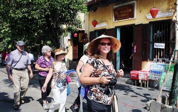 Cifra de turistas en Vietnam registra una reducción drástica en marzo