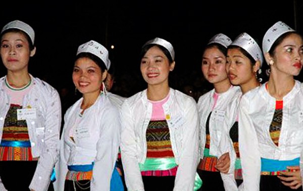 Costumbre nupcial de la etnia Thai en el norte de Vietnam