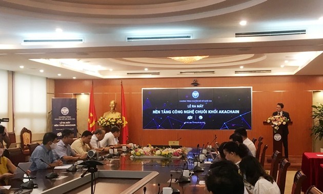 Lanzan soluciones de cadena de bloques akaChain para las empresas vietnamitas
