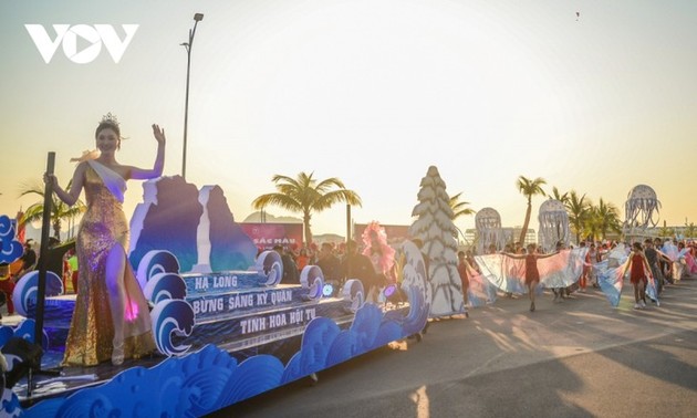 Carnaval Color de Tuan Chau-Ha Long 2021 atrae a turistas en temporada baja
