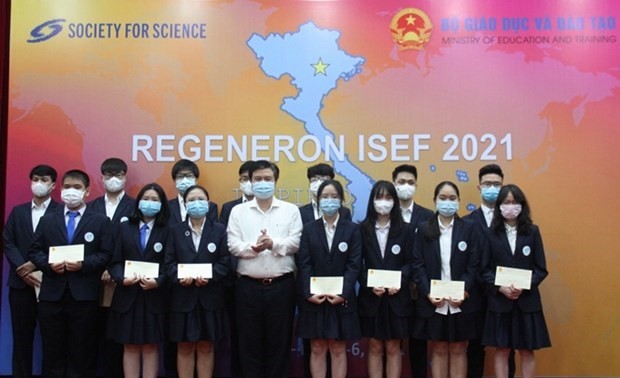 Estudiantes vietnamitas participarán en concurso internacional de ciencia e ingeniería