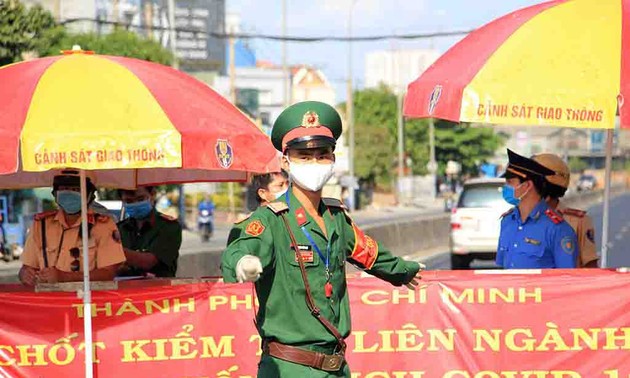 Localidades meridionales de Vietnam fortalecen medidas contra el covid-19