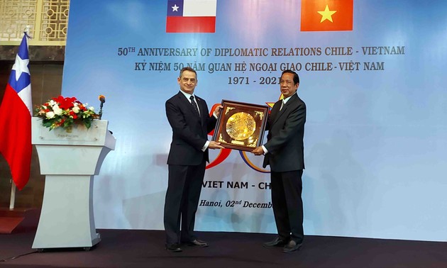 Conmemoración de los 50 años de las relaciones diplomáticas Vietnam-Chile