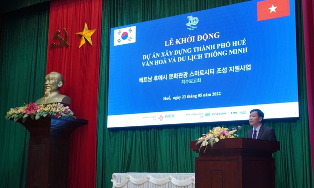 Corea del Sur se compromete a respaldar a Hue en el desarrollo del turismo inteligente