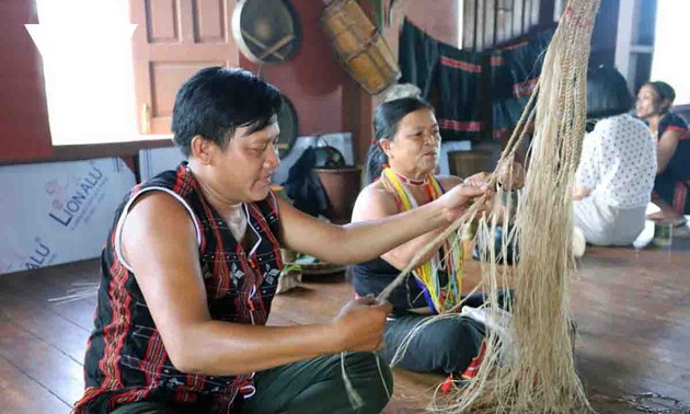 Fortalecimiento de la promoción cultural de las etnias en Quang Nam