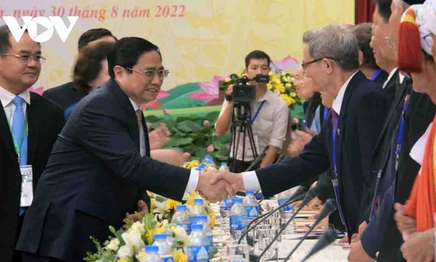 La religión siempre acompaña a la nación, afirma el primer ministro de Vietnam