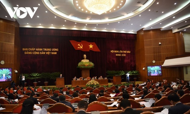 Segunda jornada del sexto pleno del Comité Central del Partido Comunista de Vietnam, XIII mandato