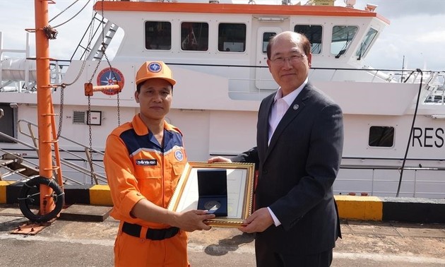 Tran Van Khoi y su heroico esfuerzo de búsqueda y salvamento en el mar vietnamita
