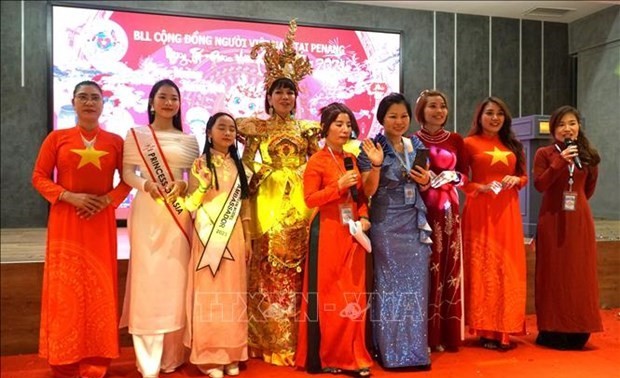 Vietnamitas en Malasia celebran el Año Nuevo 2024