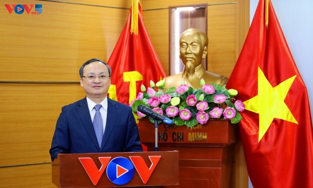 Mensaje de felicitación del Director General de la Voz de Vietnam en la onda corta de la VOV5