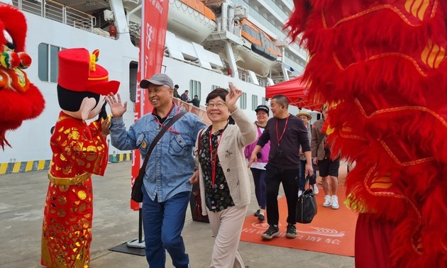 Quang Ninh atrae más de 800 000 visitantes durante el Año Nuevo Lunar