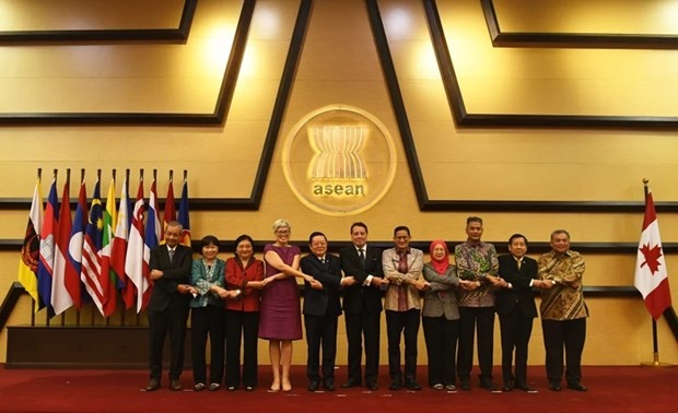 Canadá y ASEAN impulsan relaciones en respuesta al cambio climático