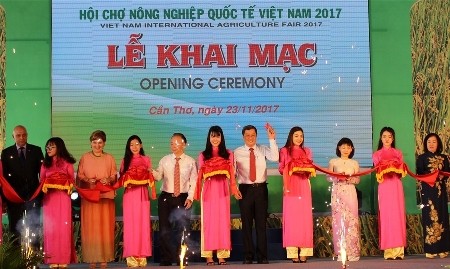 Inauguran la Feria internacional de Agricultura vietnamita 2017 