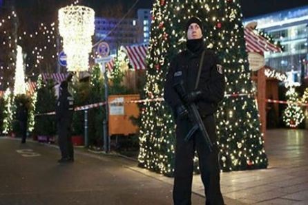 El mundo aumenta medidas de seguridad en vísperas de la Navidad y el Año Nuevo 