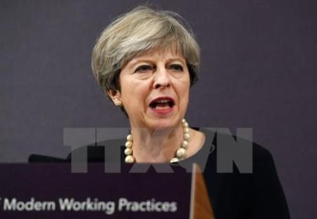 Primera ministra británica remodelará su gabinete 