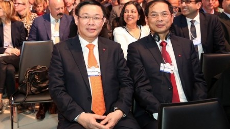 Viceprimer ministro de Vietnam inicia actividades en el Foro Económico Mundial 2018