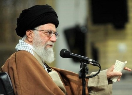 Irán no negociará con Occidente sobre su presencia regional
