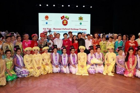Presentan sobre patrimonios culturales de Vietnam en Myanmar 