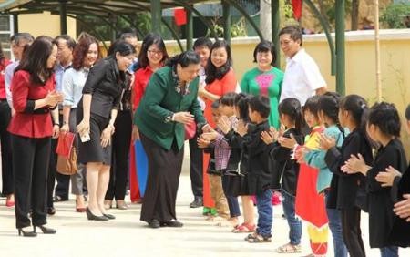 La vicepresidenta de la Asamblea Nacional de Vietnam visita la provincia de Lang Son