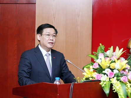 Llaman a crear bases para el crecimiento rápido y sostenible de Vietnam