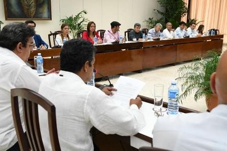 Gobierno colombiano finaliza quinta rueda de diálogos con ELN sin acuerdo de cese al fuego bilateral