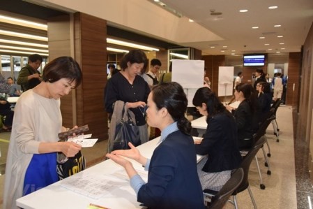 Más candidatos se unen al segundo examen de competencia en idioma vietnamita en Japón