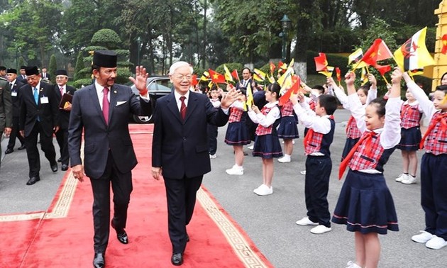 Sultán de Brunei comienza visita oficial a Vietnam