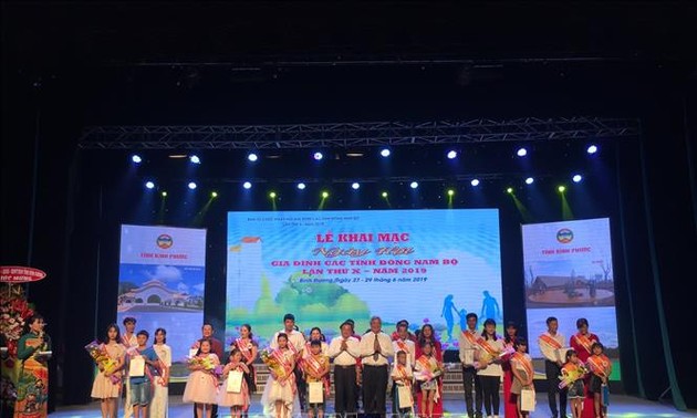 Inauguran Festival de la Familia de las provincias en la región suroriental de Vietnam