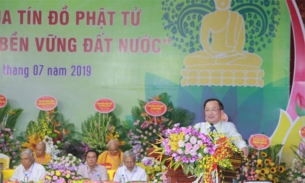 Debaten sobre papel del budismo en el desarrollo sostenible de Vietnam