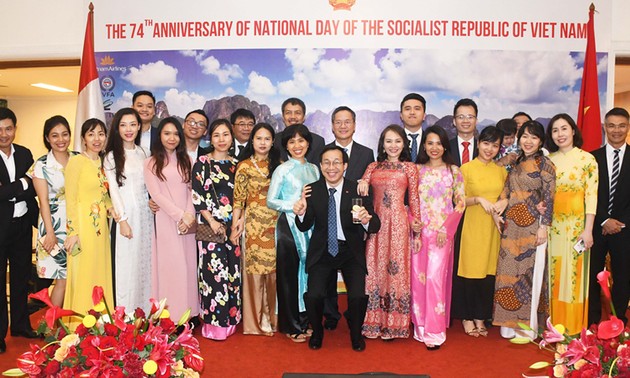 Celebran en Indonesia Día Nacional de Vietnam