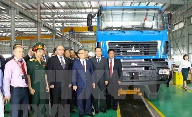 Inauguran en Vietnam planta automotriz en cooperación con Bielorrusia 