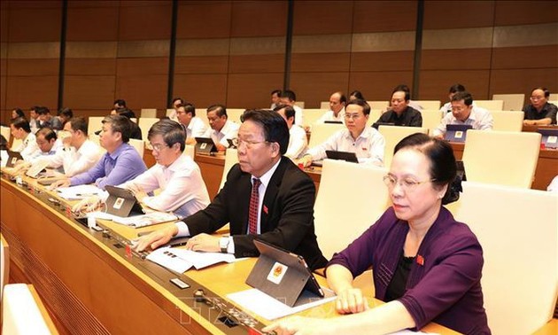 Parlamento de Vietnam ratifica resolución sobre el plan de desarrollo socioeconómico en 2020