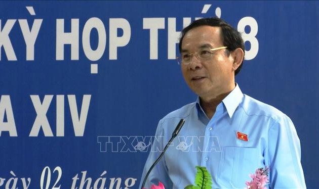 Altos funcionarios vietnamitas se reúnen con electores