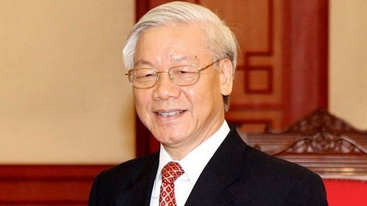 Líderes vietnamitas felicitan Día Nacional de Kazajistán