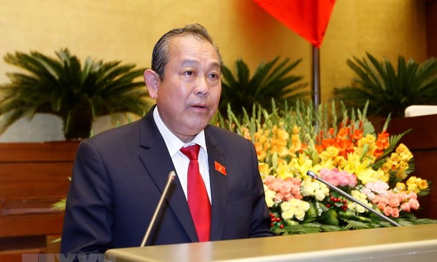 Activo vicepremier vietnamita en marco de Foro Económico Mundial 2020