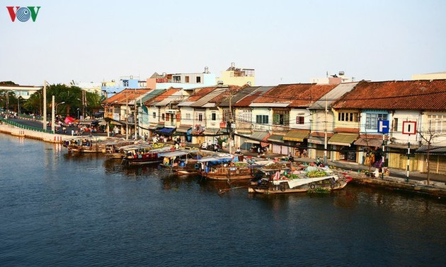 El puerto de Binh Dong 