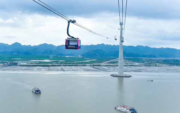 Inaugurarán en Vietnam el teleférico con pilona más alta del mundo 