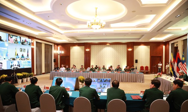 Conferencia en línea sobre el combate contra el covid-19 de Asean