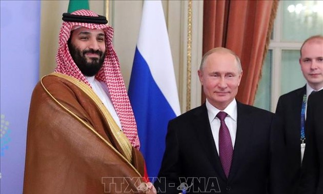 Líderes de Rusia y Arabia Saudita conversan sobre covid-19 y OPEP