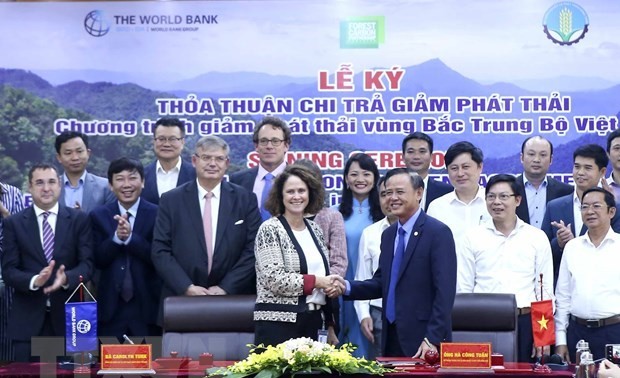 Vietnam y el Banco Mundial firman acuerdo de reducción de emisiones