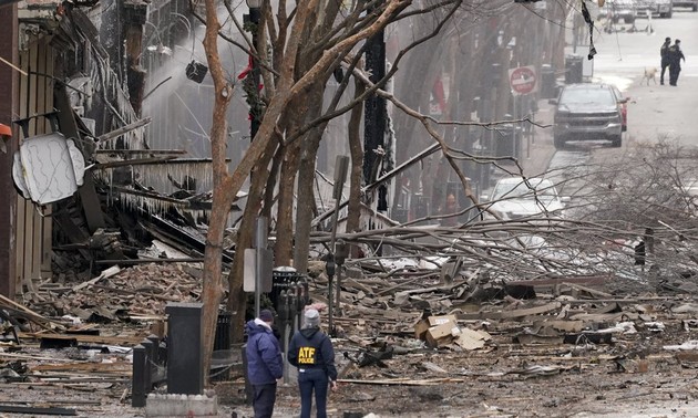 Estados Unidos: Explosión en el centro de Nashville desconecta las comunicaciones