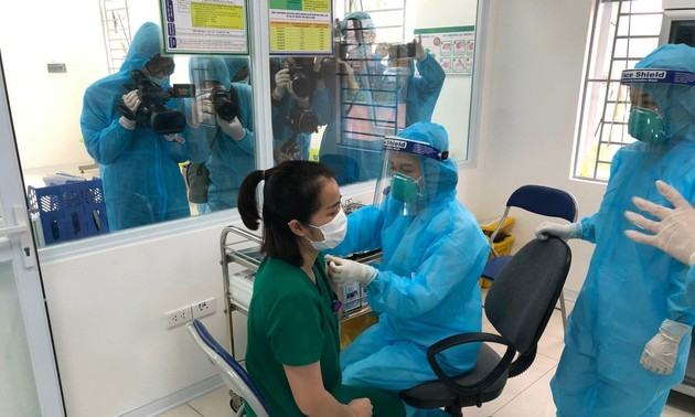 Hanói comienza la vacunación contra el covid-19
