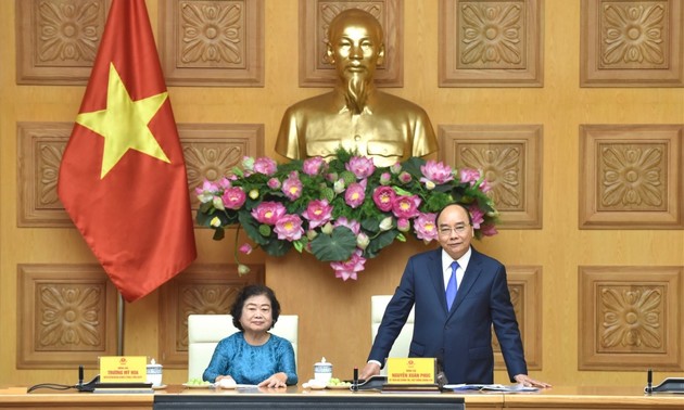 El Fondo de Becas Vu A Dinh promueve el estudio, según el primer ministro vietnamita