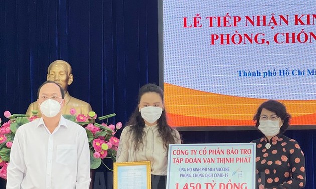 Ciudad Ho Chi Minh reciben más asistencia en el combate contra el coronavirus