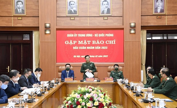 La Comisión Militar Central se reúne con la prensa 