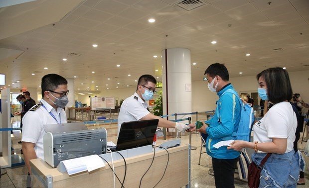 Portavoz de la Cancillería de Vietnam informa sobre política de visas y pasaporte de vacunación