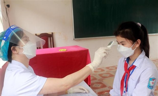 Número de nuevos pacientes de covid-19 en Vietnam se reduce a 3.819 casos