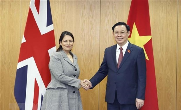 Vietnam y el Reino Unido cooperan en la lucha contra el lavado de dinero