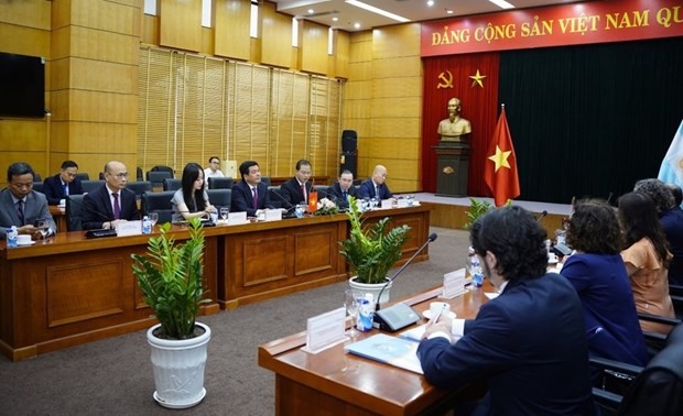 Vietnam y Argentina hacia la cooperación en nuevos y potenciales campos 