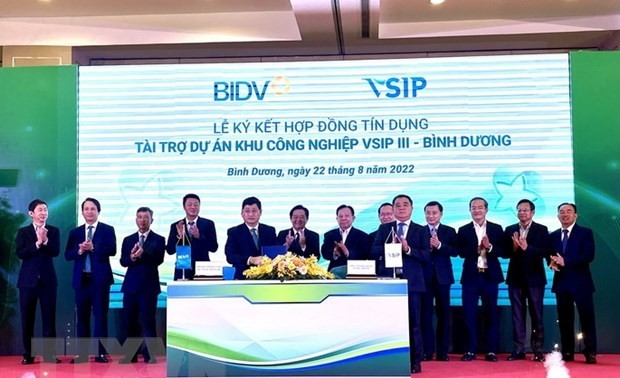 Financian con 200 millones de dólares la construcción de zona industrial Vietnam-Singapur III